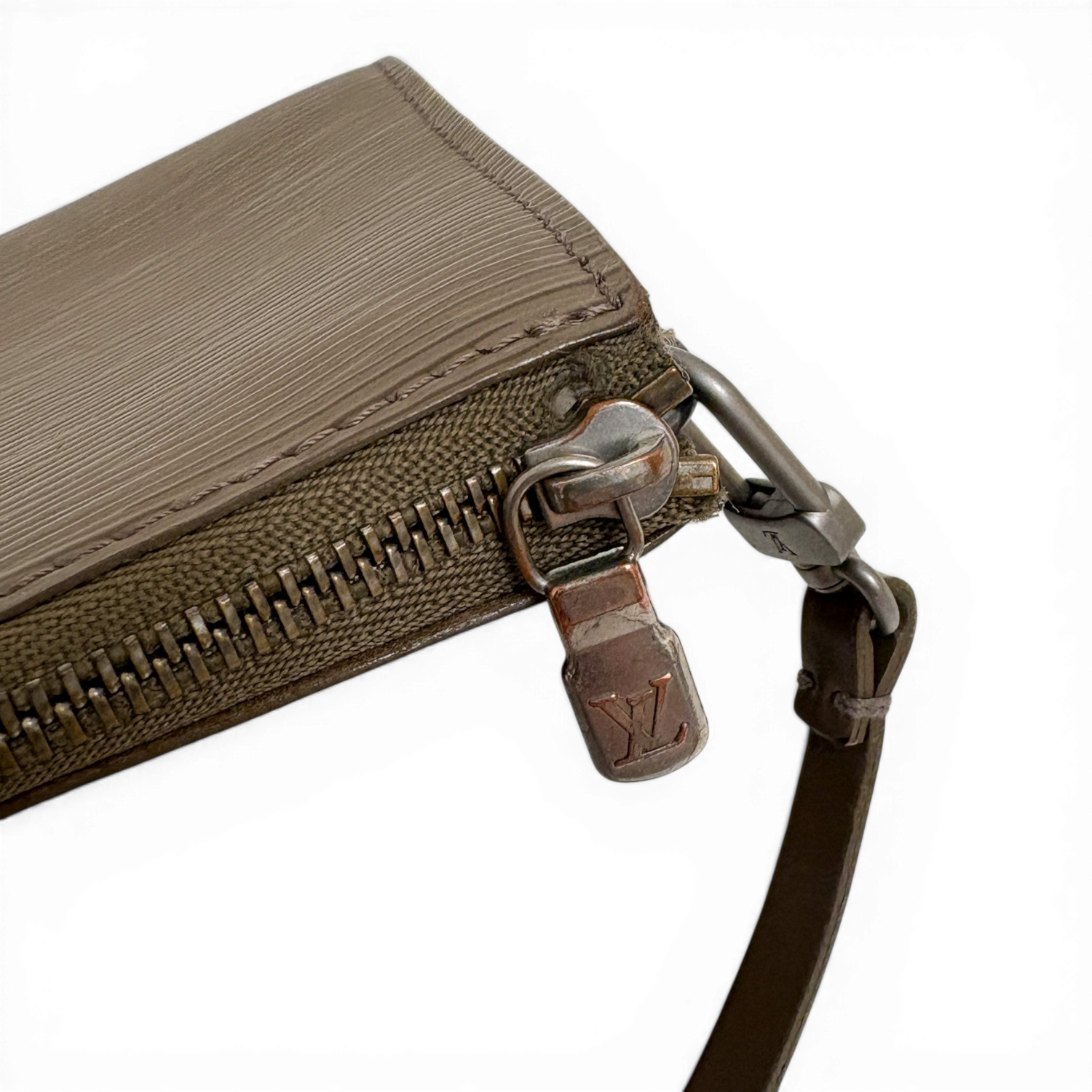 Louis Vuitton Epi Pochette Accessories 24 Gray