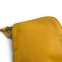 Nylon Vela Pouch Cedro Yellow