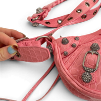 Le Cagole Shoulder Bag XS Linestone Pink