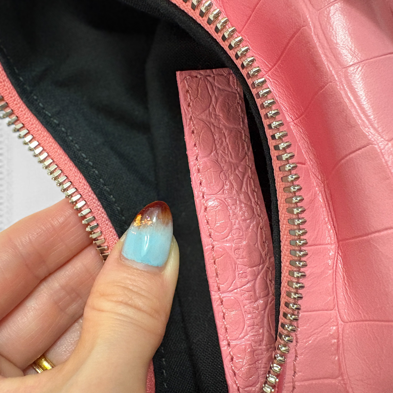 Le Cagole Shoulder Bag XS Linestone Pink
