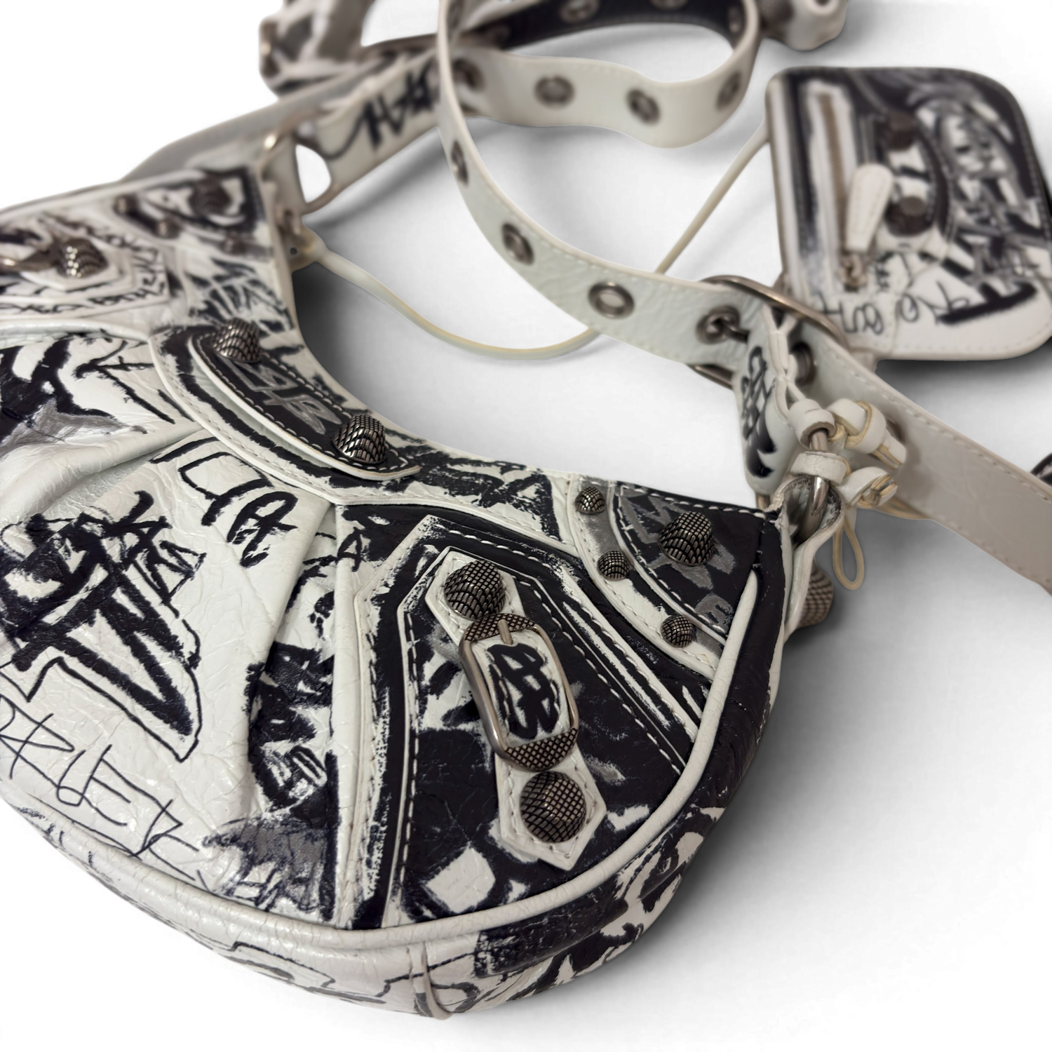 Agneau Arena Graffiti Le Cagole Shoulder Bag XS White Black